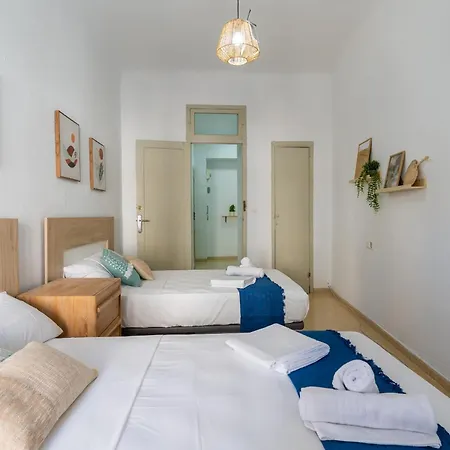 בית אירוח La Plaza Living אליקאנטה