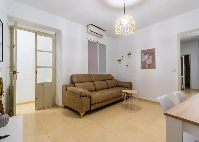 La Plaza Living Homestay Alicante